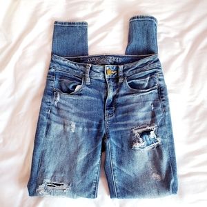 AEO distressed Hi-rise jegging